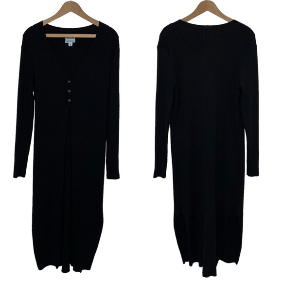 Future Collective Black Sweater duster size medium 3 button closure - Picture 11 of 11